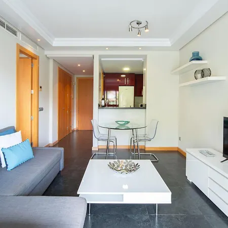 Apartamento Con Piscina Apartment *